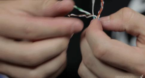 给大家分享一个不知道用不用得上的小知识，网线的接线方法