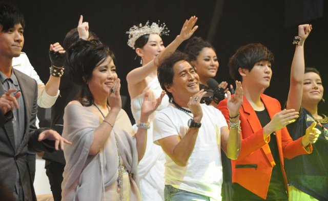 齐秦走穴捞金,年轻时的齐秦现状