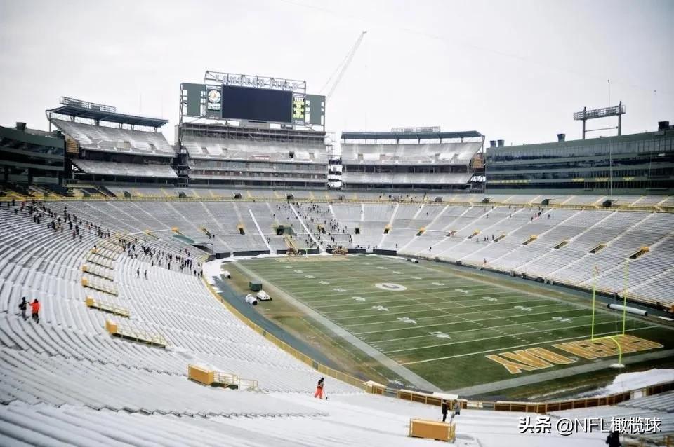 nfl球场上空飞机飞过,nfl球场是什么草皮