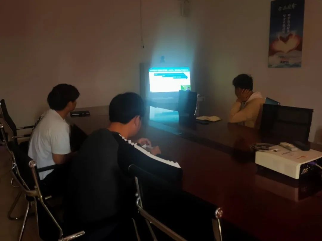 如何预防产后乳腺炎,产后疾病预防与护理