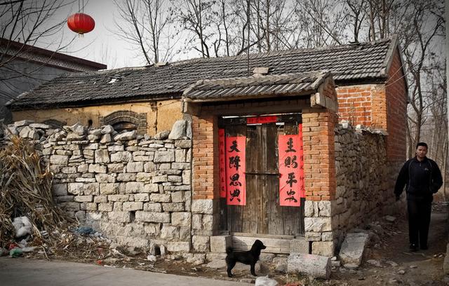 家开青龙门赛过祖宗坟是什么意思,家有青龙门赛过祖宗坟什么意思