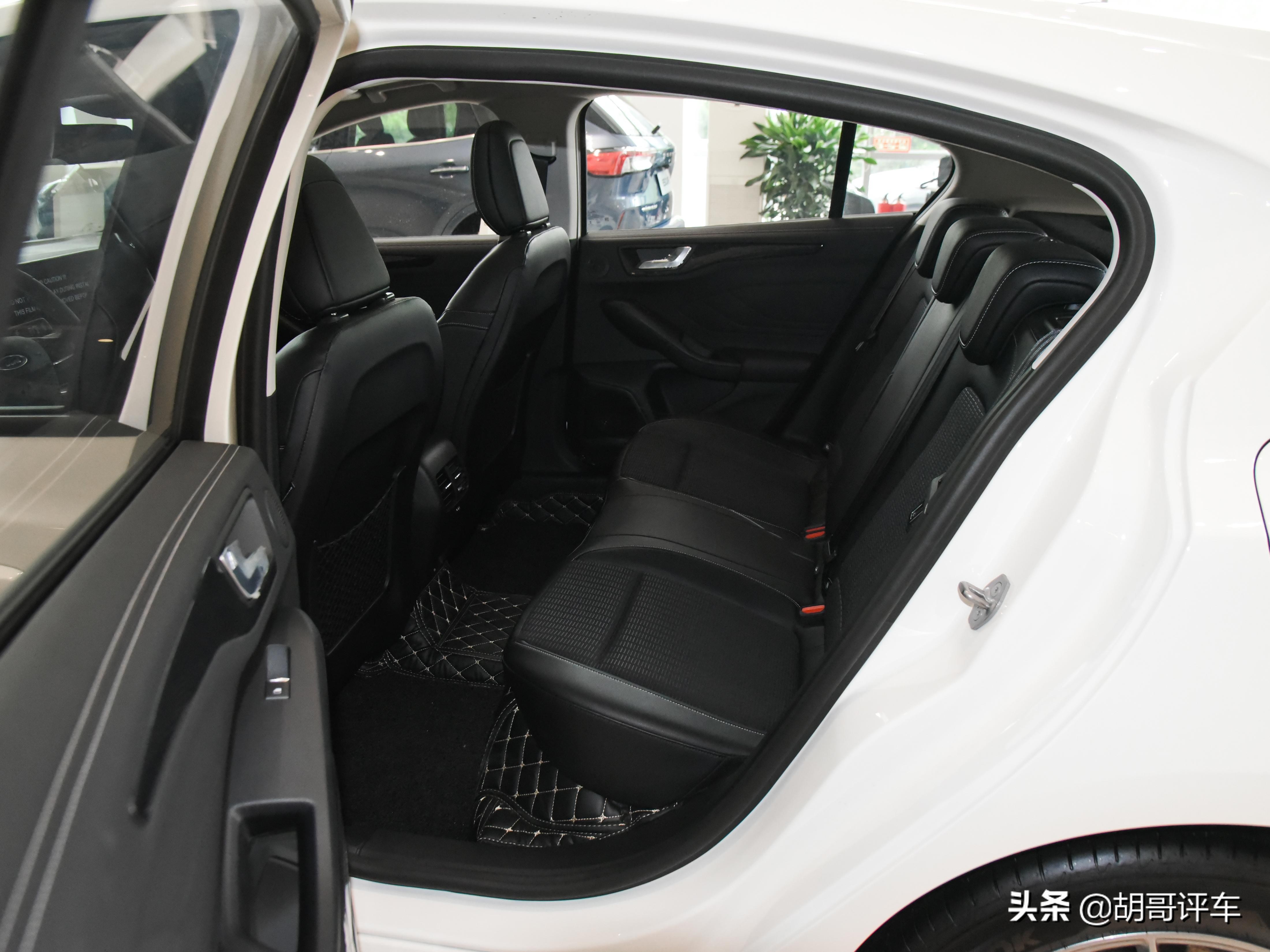 最便宜的1.5t自动挡七座,1.5t8万左右落地自动挡轿车