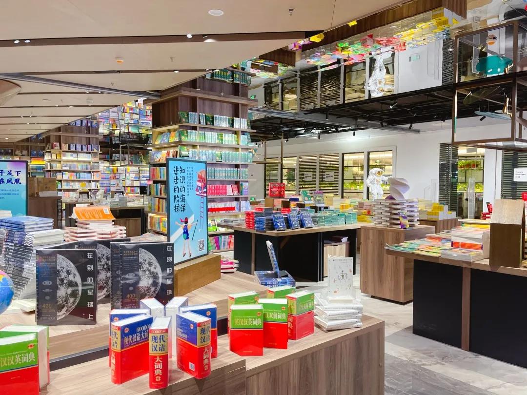 “书香鼓楼”地标，凤凰于飞，华丽转身