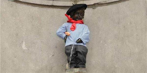 300个男宝就有1个小鸡鸡“开裂”！治不好要像女生蹲着尿