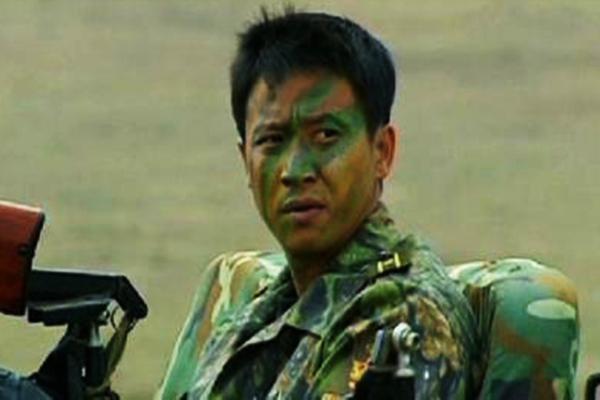 在部队先当连长还是当指导员好,部队晋级靠指导员还是连长