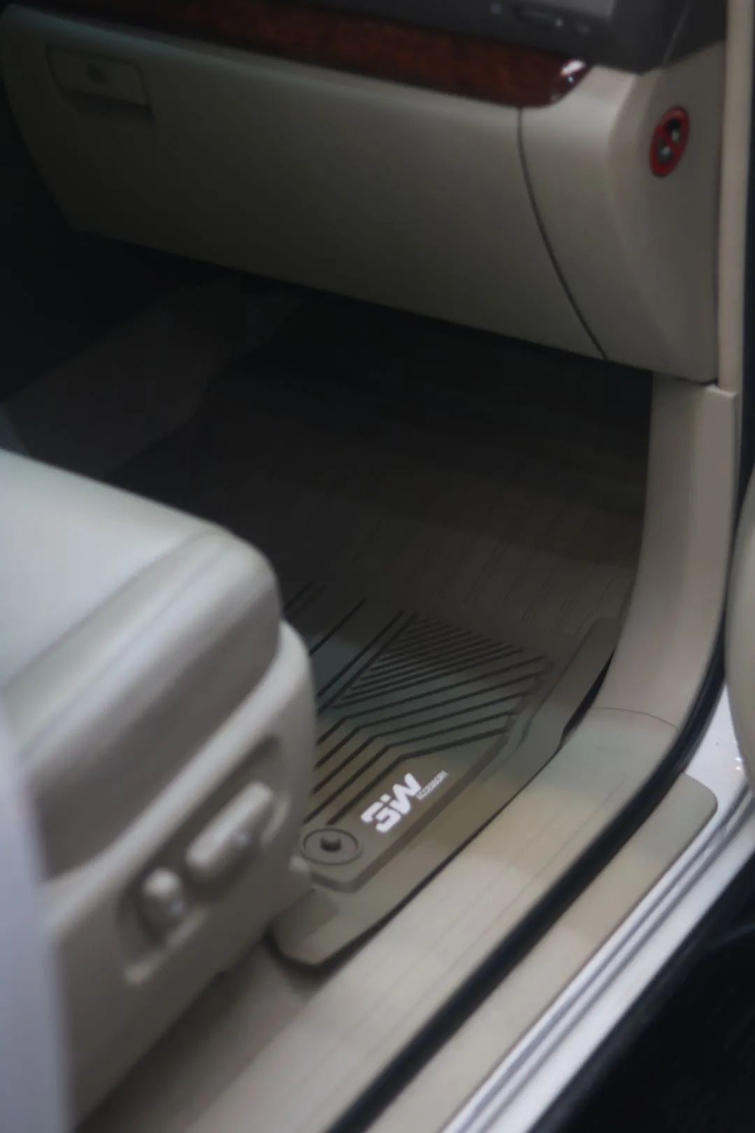 普拉多lc120整备翻新多少钱,普拉多120原厂翻新整备全过程