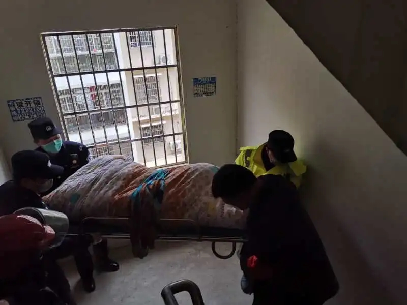 生死时速孕妇片段 (生死时速孕妇拨打120)