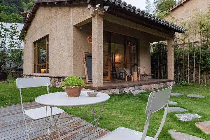 杭州大叔包下一座山谷造民宿,杭州高山樱花民宿