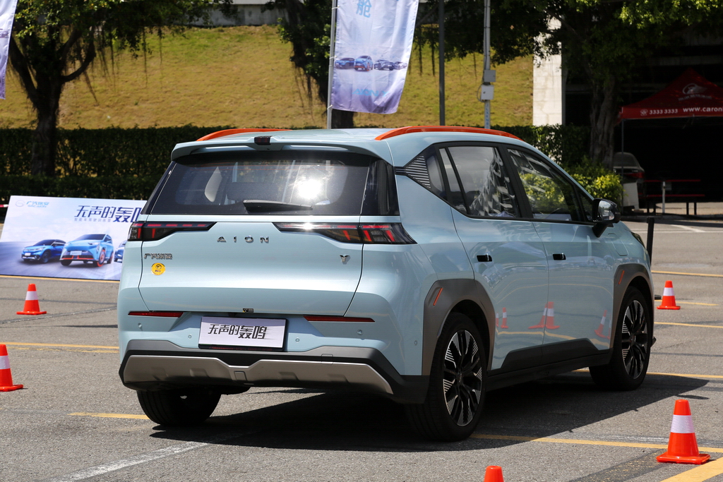 埃安y新增车型解读,埃安y最低配试驾