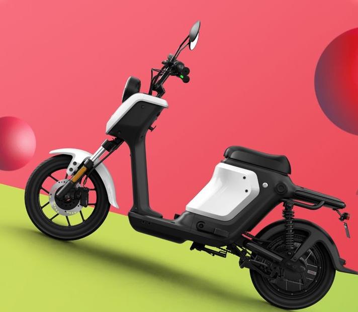 电动自行车小牛和雅迪怎么选,雅迪新国标入门电动自行车推荐