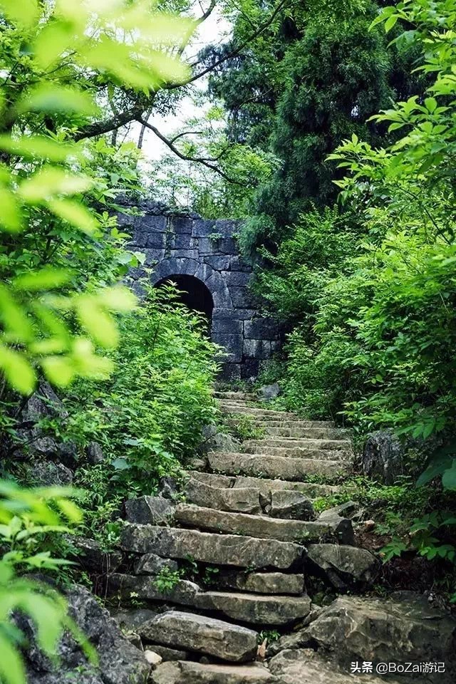 阳朔是人间的世外桃源，到广西阳朔旅游不能错过这10大景点