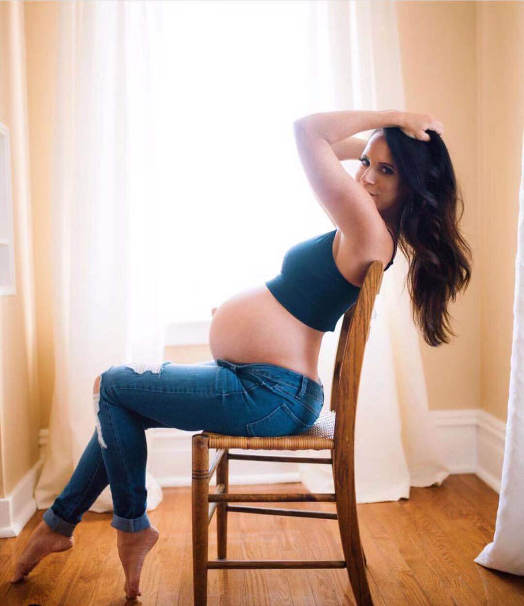 孕妇孕中期肚子有下坠感怎么办,孕妇孕中期摔倒了有问题吗