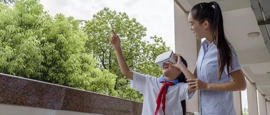 为什么家长对老师特别的尊重,如何让家长信任老师