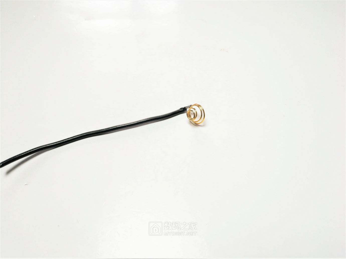 香水充电宝性能改进升级，扩展输出电流/改善散热，稳定输出5V2A