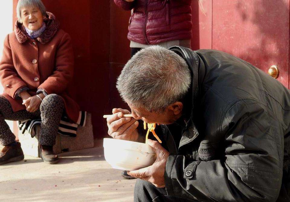 扔掉旧碗有什么讲究,旧碗不能扔不用的碗又该如何处理