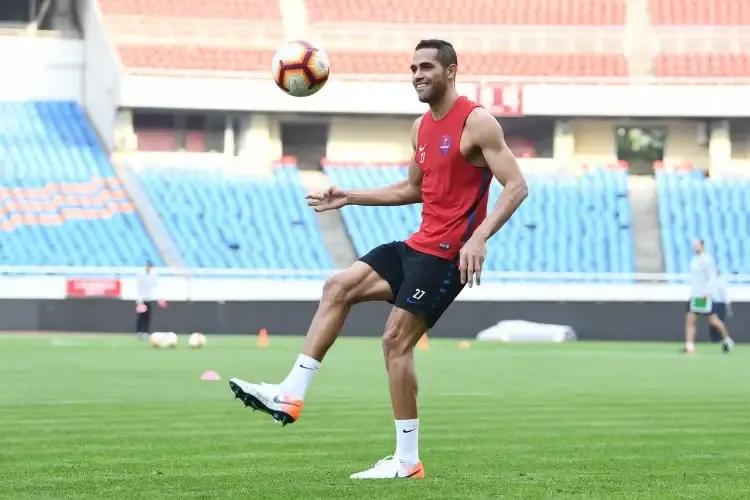 今日足球赛事一览表,今日足球新闻视频