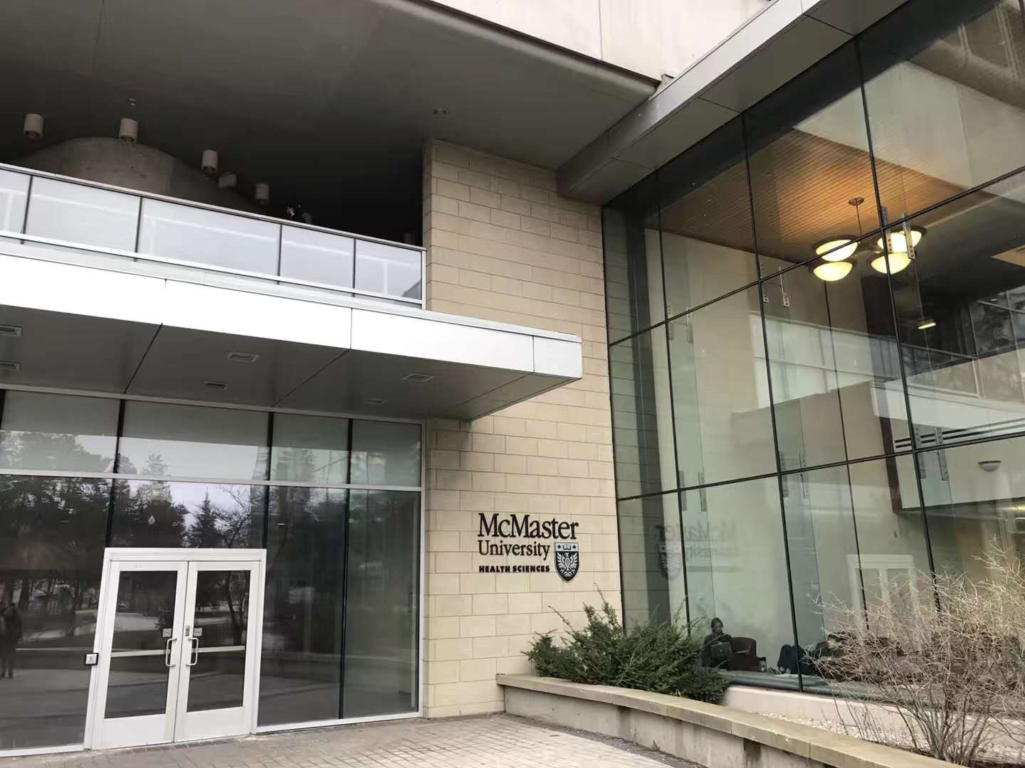 去加拿大留学怎么交学费,去加拿大钱怎么弄