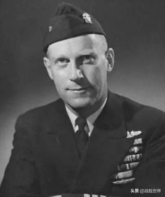 击沉自己的潜艇,潜艇自己击沉自己