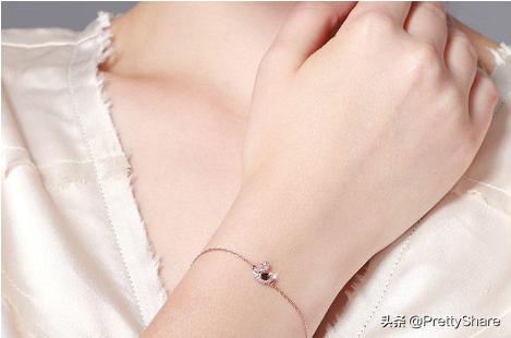 送给闺蜜最实在的新年礼物是什么,送给闺蜜的礼物你准备好了吗