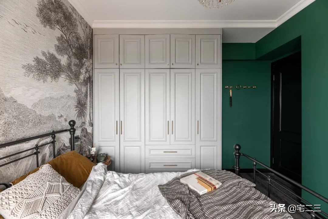 嗜好旧物的90后,用柔软的心构建家中岁月感