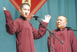 曹云金和岳云鹏互相成就,曹云金和岳云鹏截然不同的经历