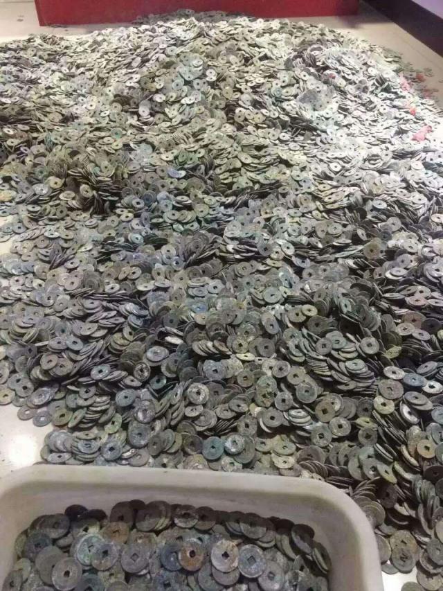 古币上锈迹能用砂纸磨吗,古币有锈迹怎么去除