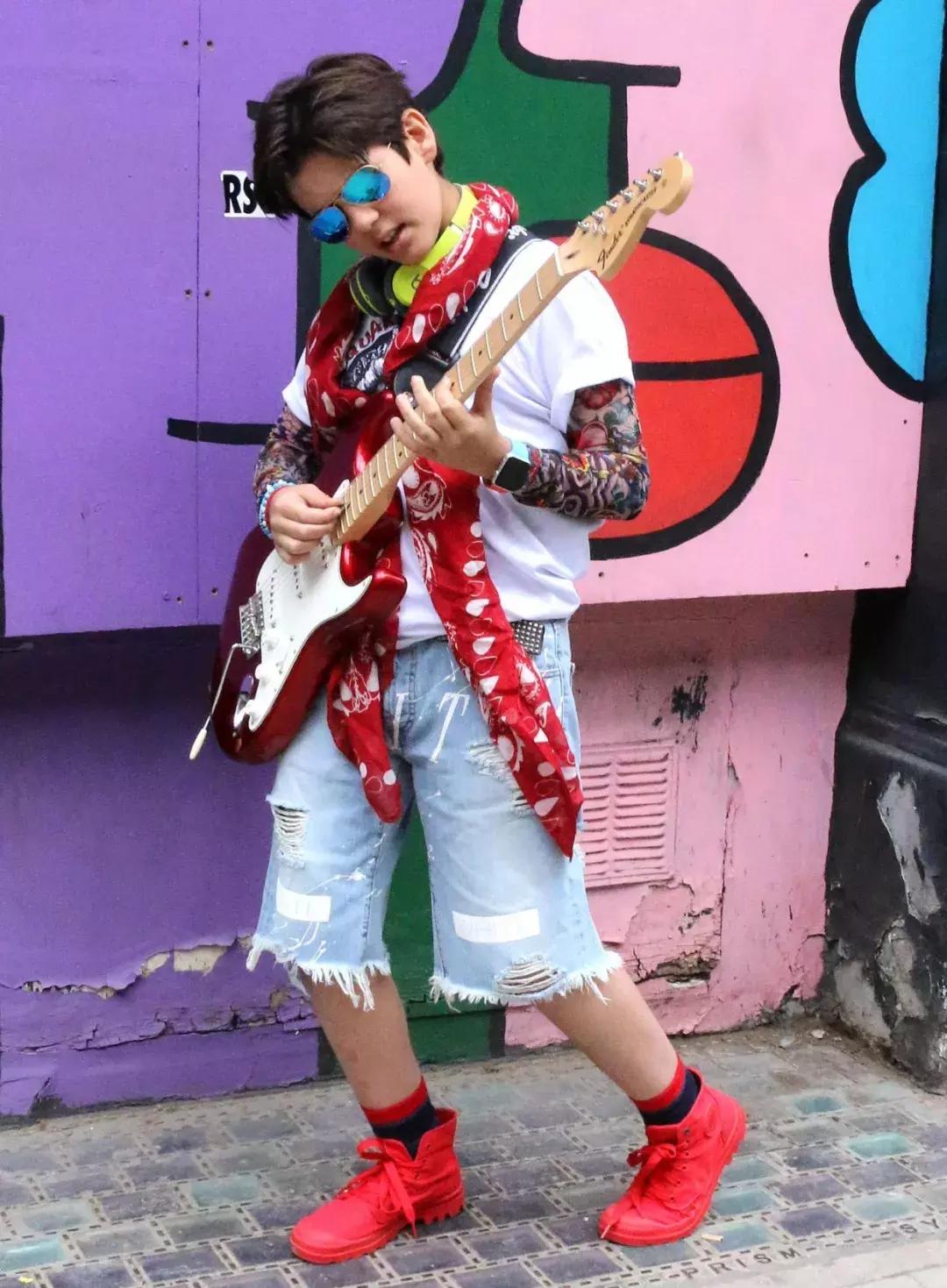 英国年轻霸道总裁,英国的开挂人生