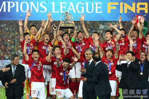 要怎么样才能打好足球呢,搞不清情况怎么办