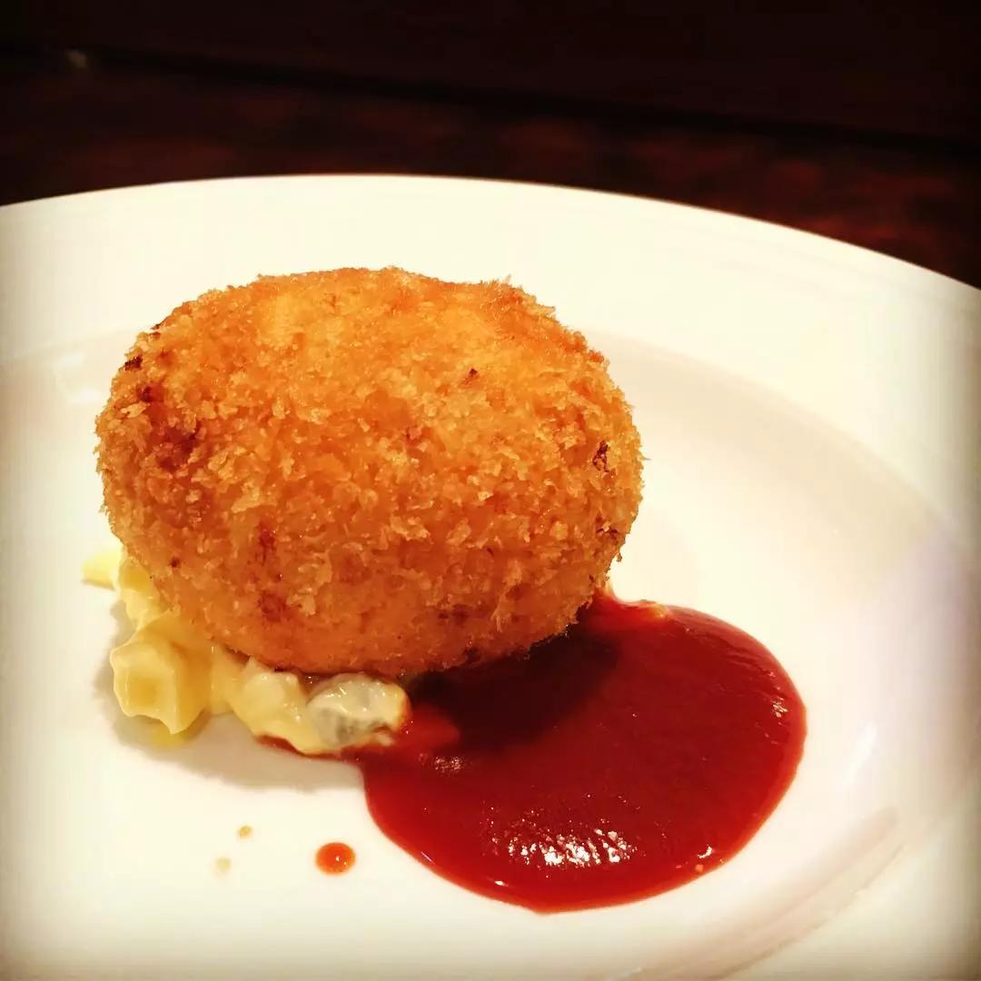 日本身价2220亿的富豪网上征婚，网友表示：“我可以！”