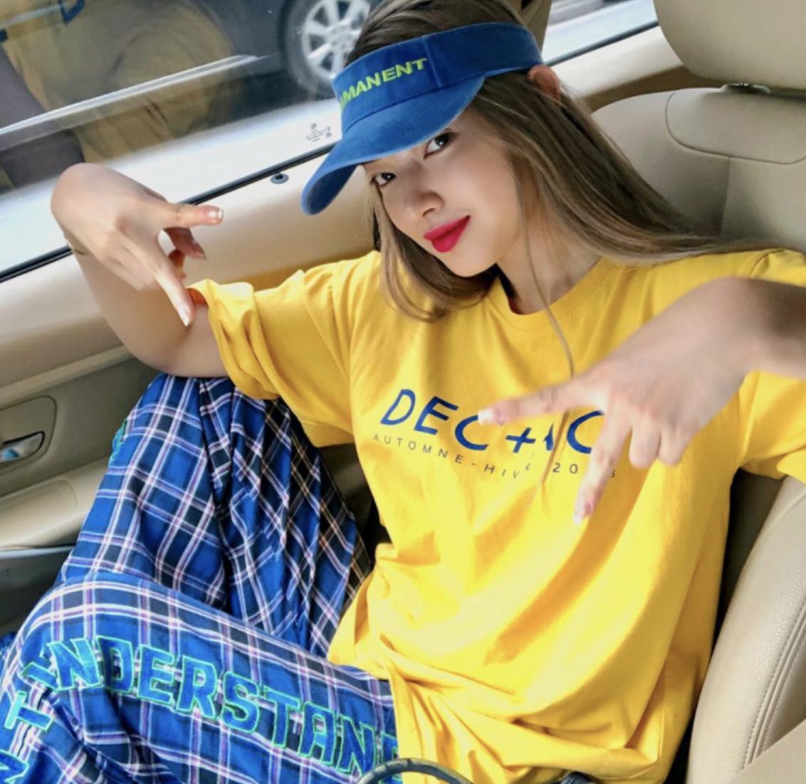 宋慧乔穿黑色v领,35岁宋慧乔穿搭