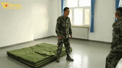 GIF|被背后抱腰怎么破？兵哥教你如何解脱并反击