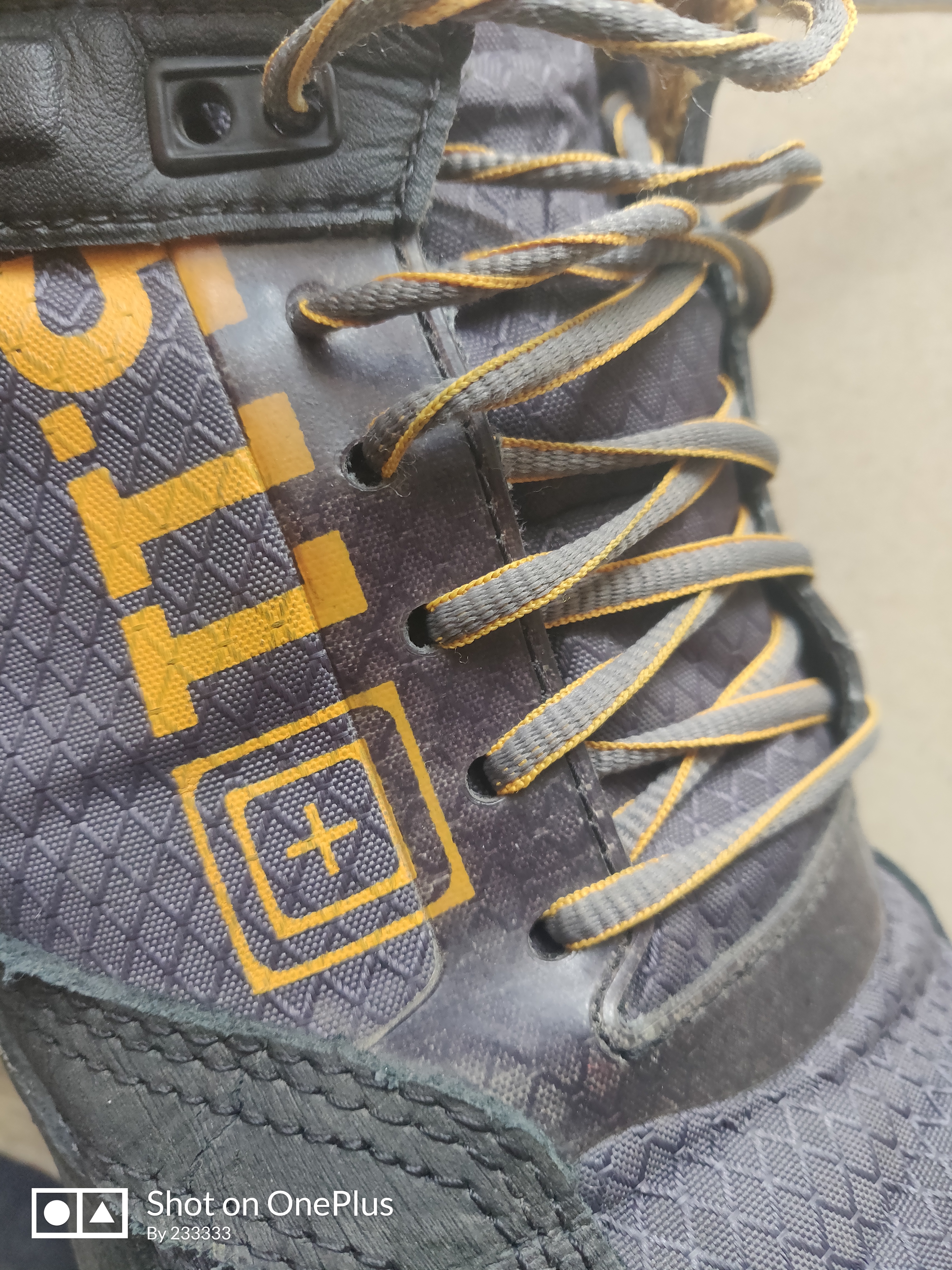 黑色战术登山靴推荐,lowa登山战术靴