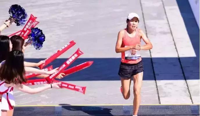 跑鞋系列球鞋哪款最好 (十双最棒的nike跑鞋)