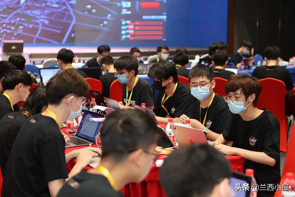 小学孩子沉迷电脑到底应该如何做,小学孩子沉迷电脑怎么纠正