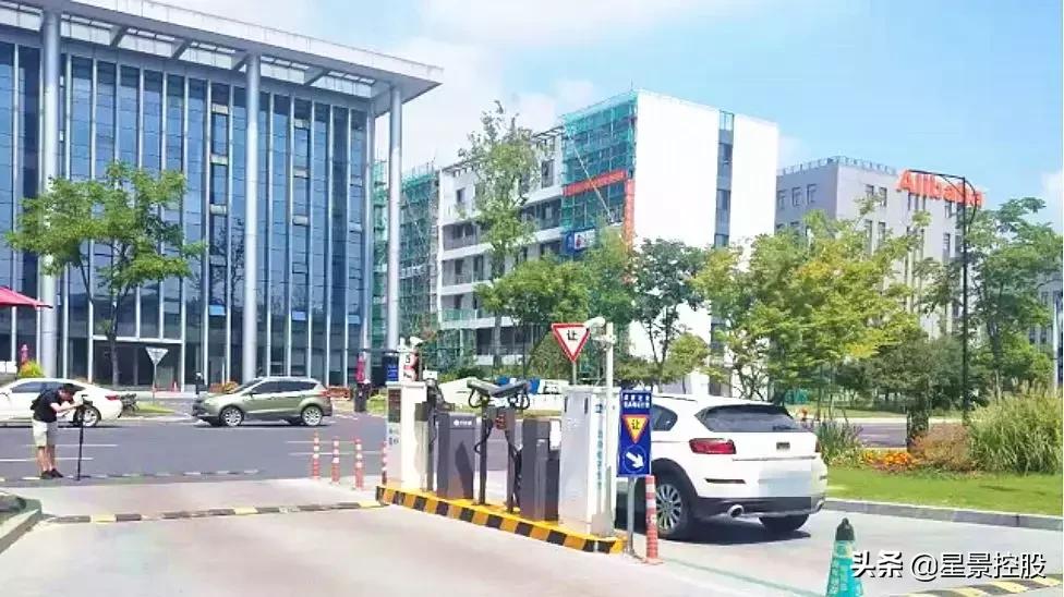 从“无感”到“无杆”，停简单携手云栖小镇探索智慧停车新方向