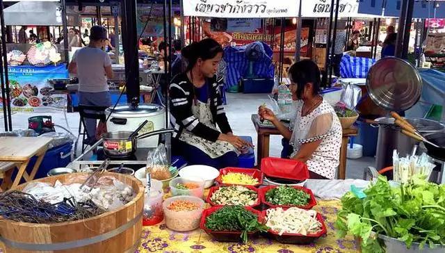 曼谷唐人街繁华,曼谷唐人街在辉煌区吗