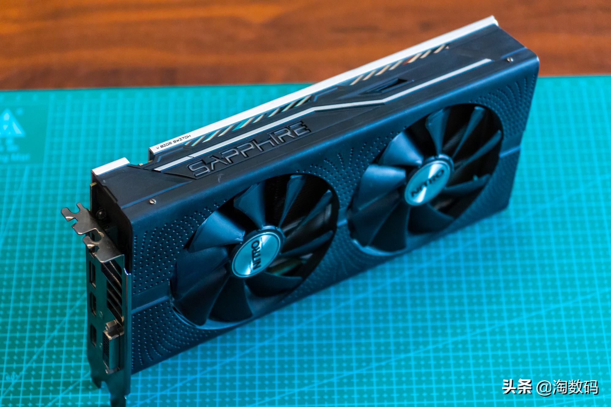rx580蓝宝石白金版跑分,蓝宝石rx5808g白金版跑分17万