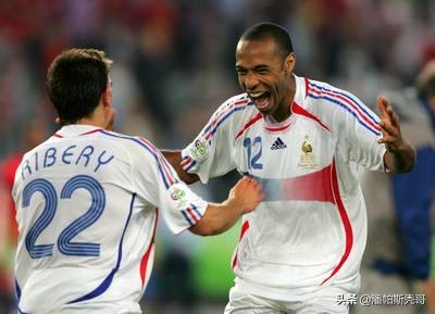 亨利世界杯帽子戏法,2006世界杯决赛亨利受伤