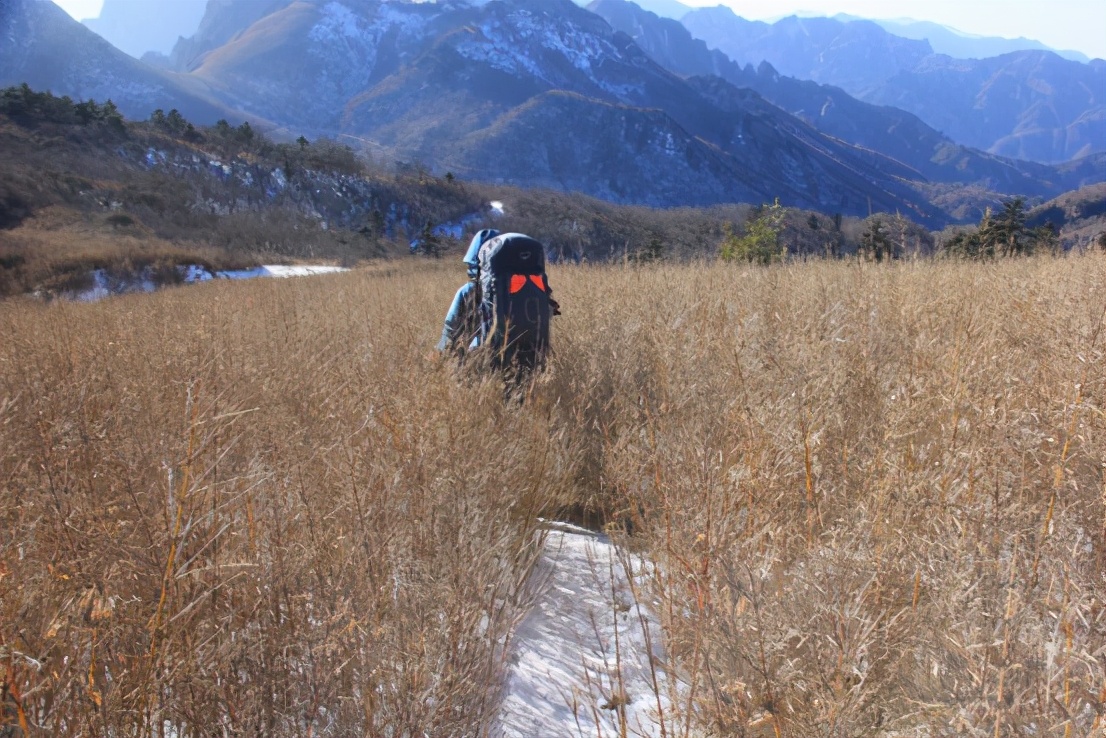 光鹿跑兵冰徒步,秦岭光鹿跑冰穿越攻略
