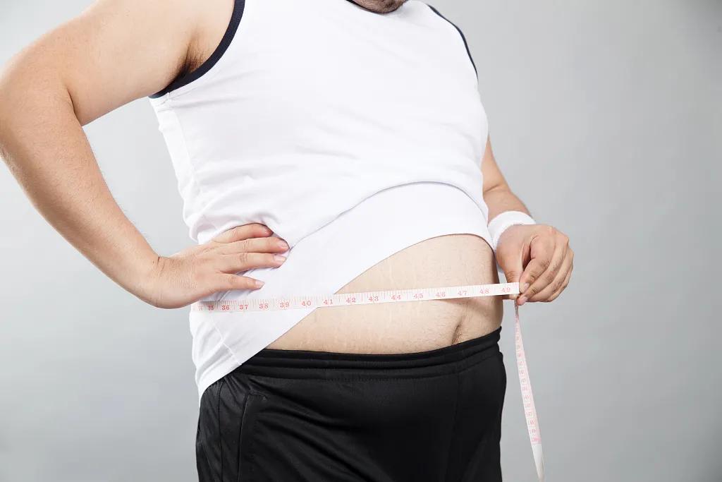 14岁的小女孩体检发现血压高,进一步化验,结果令医生大吃一惊