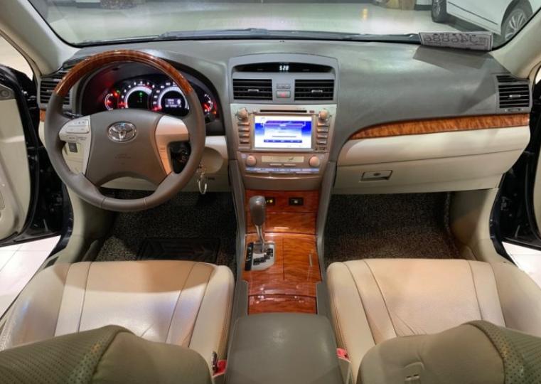 顶配凯美瑞都有哪些配置,24款凯美瑞的最低配有哪些配置