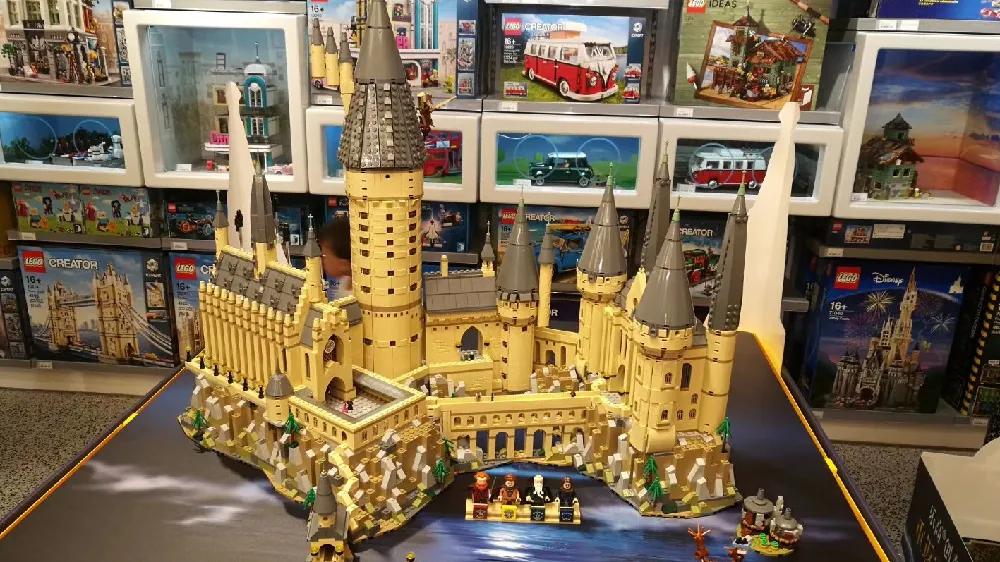 不止是玩具,乐高不止只是一个幼稚的玩具