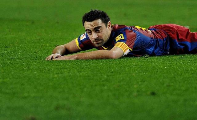 菱形中场该打什么战术,菱形中场优劣势