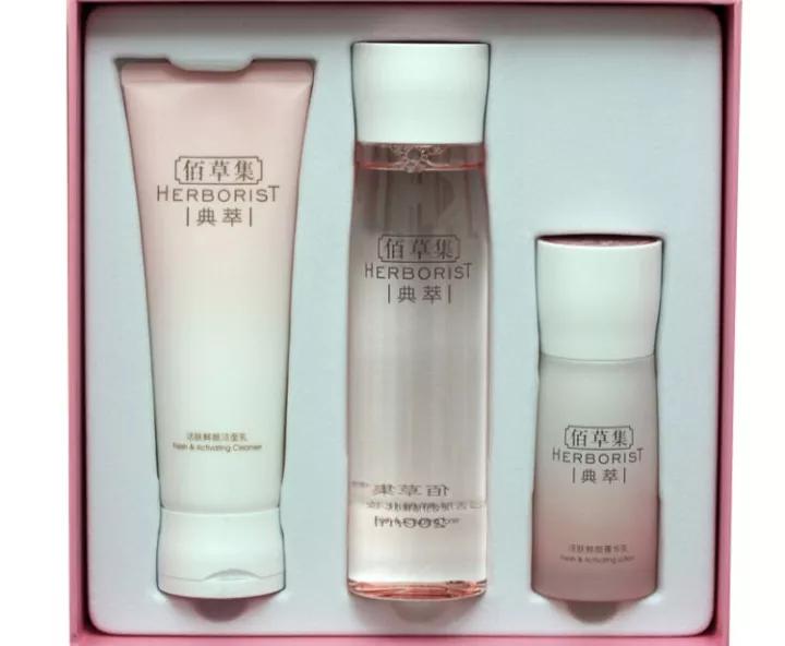 女人为什么钟爱化妆品,女人对化妆品的痴迷度