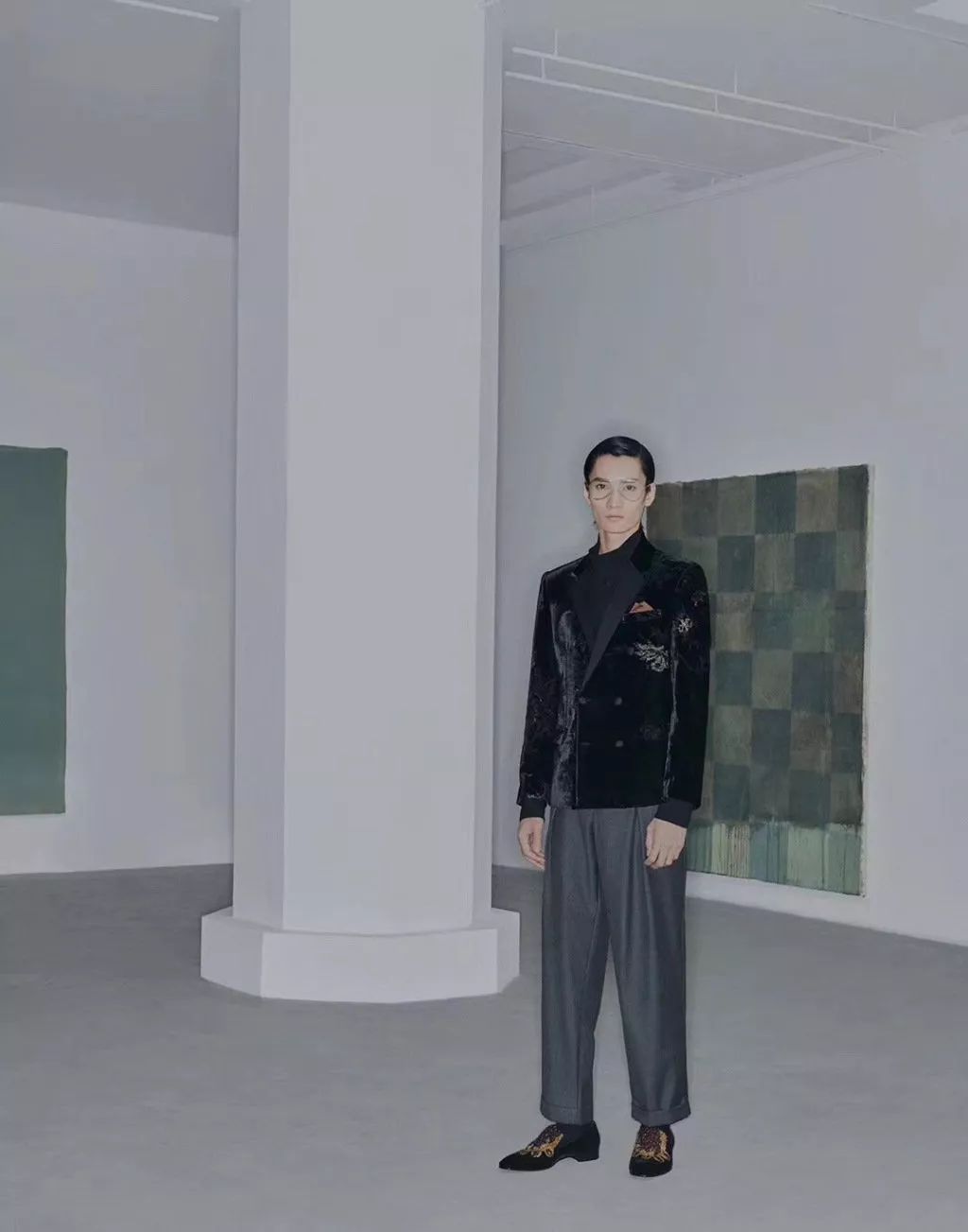 刘雯何穗个人简介,刘雯何穗奚梦瑶走秀视频