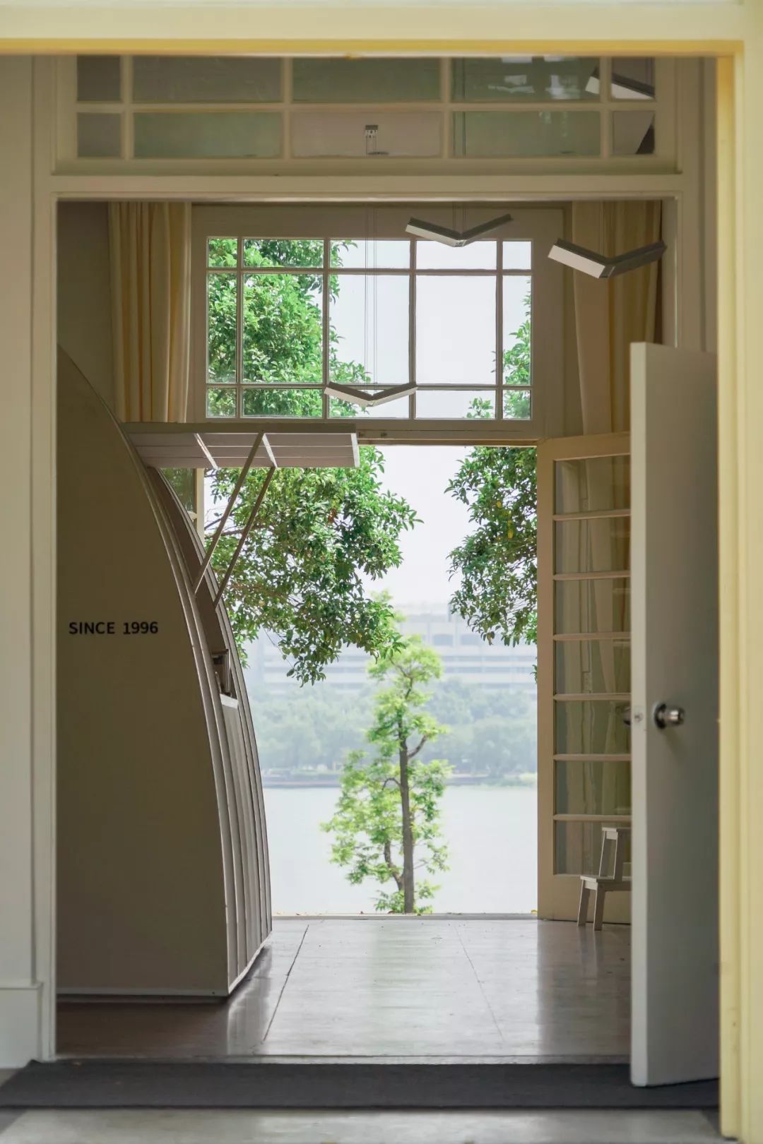 南京玄武湖边还有啥好玩的,玄武湖有什么好玩的