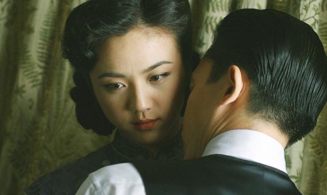 张爱玲的《色戒》写了三十多年,真的不只是色情那么简单