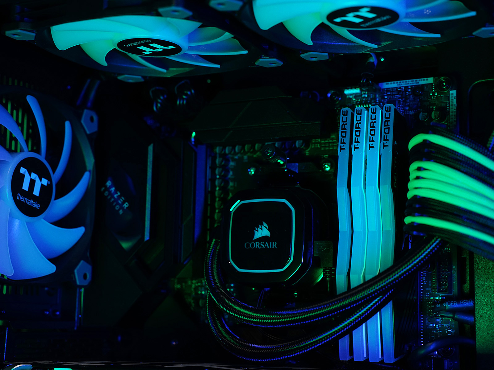 浼氳烦鑸炵殑妗屾父,浼氳烦鑸炵殑鎵嬫満妗岄潰