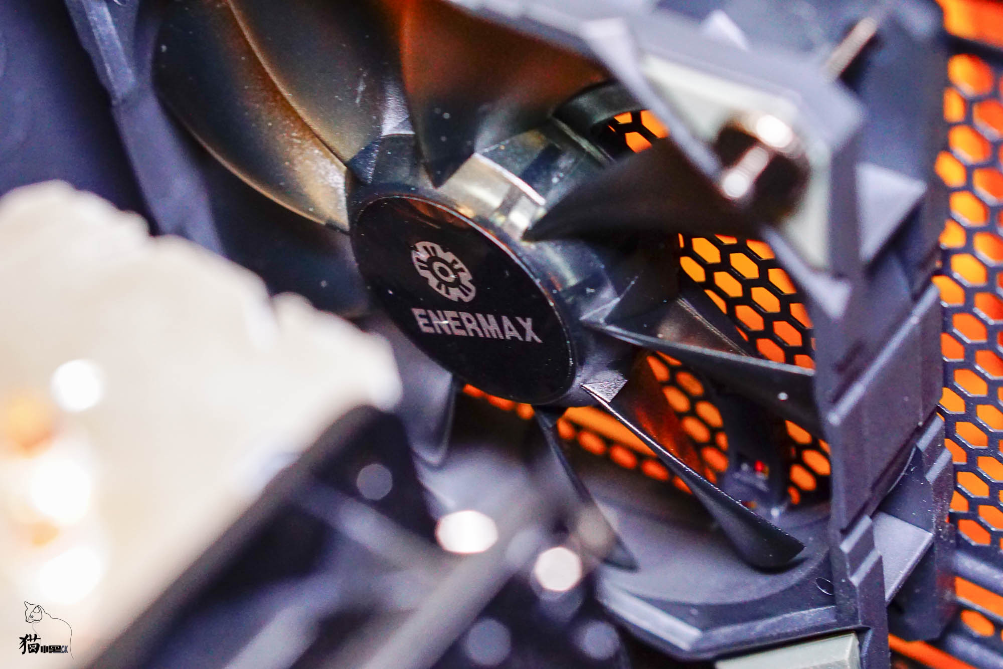 双风扇双热管散热是抽风还是送风,垂直风道散热如何