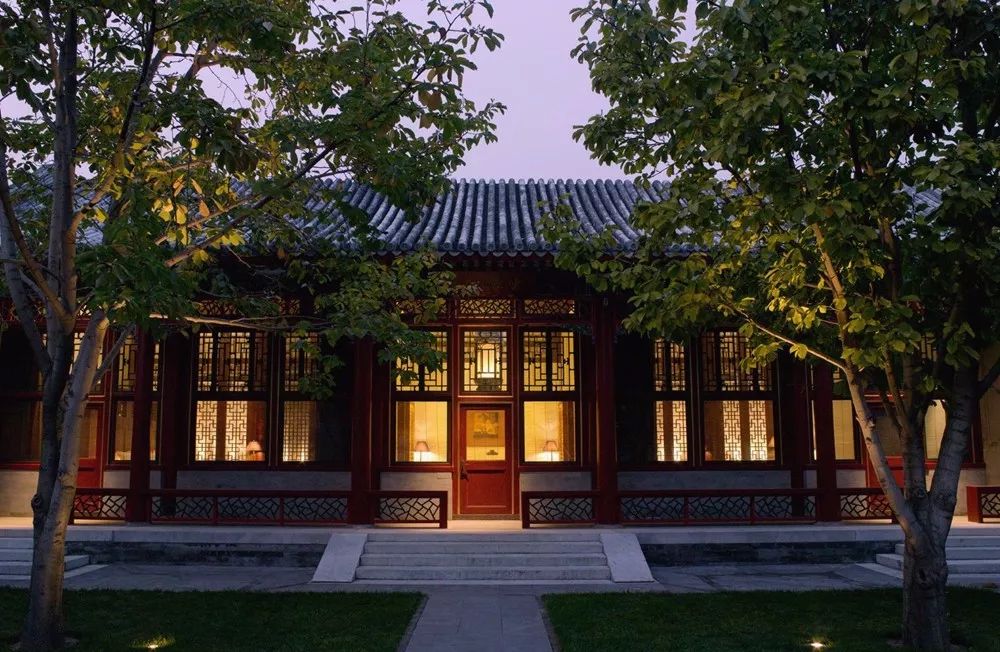 一晚80000，历时10年，耗资33亿的上海安缦，...